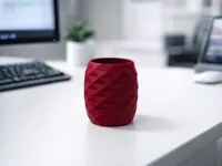 Pot à crayons low poly — photo 1