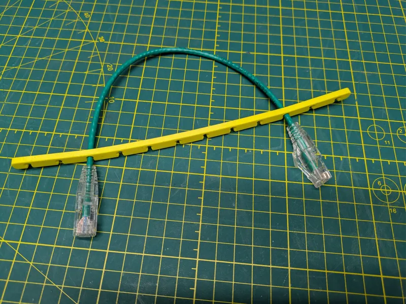 Assorted Cable Combs