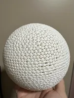 Lampe sphérique Luma, motif voronoi — photo 4