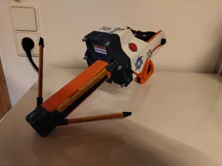 Wattson Heirloom “ENERGY READER” from Apex Legends