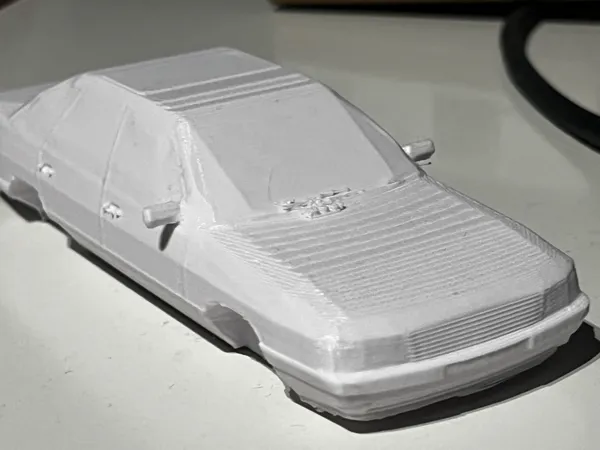 Audi 100 C3 stylisée low poly