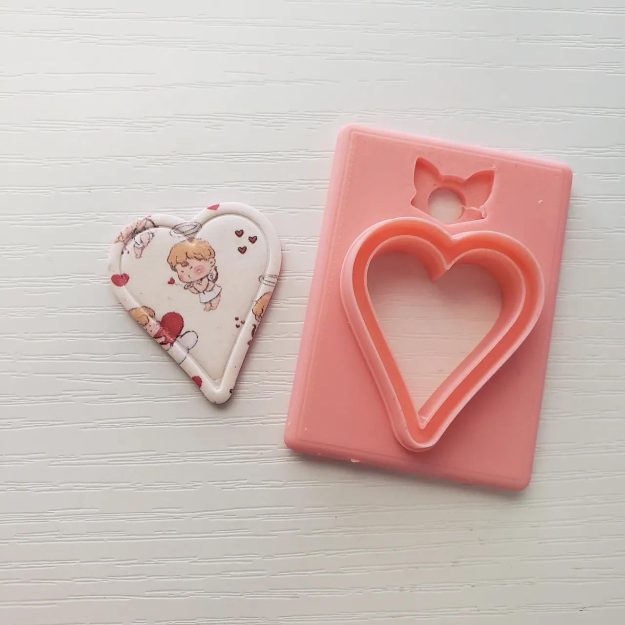 Pointy Framed Heart Polymer Clay Earring Cutter view 4