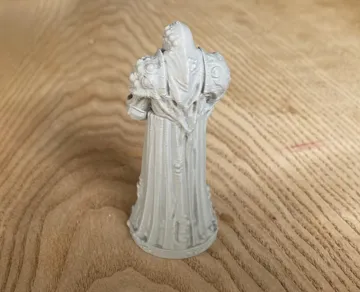 Escenografía en miniatura: Corrupted Grimdark Hooded Guardian Statue Terrain — vista de referencia 5