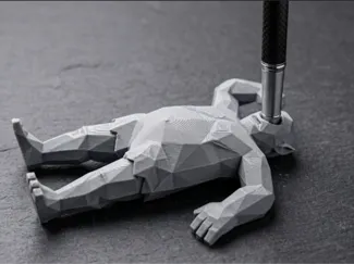 Polyphemus pen stand