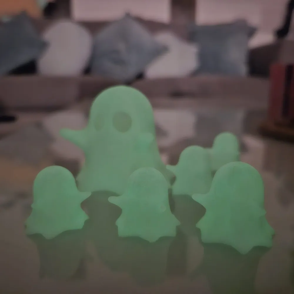 Ghost for tealight and tiny ghost army - Free 3D Print Model - MakerWorld
