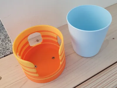Screw-on Cup Holder
