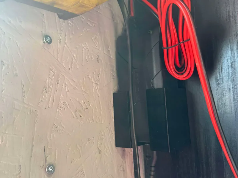 Noco boost 220 V charger mount