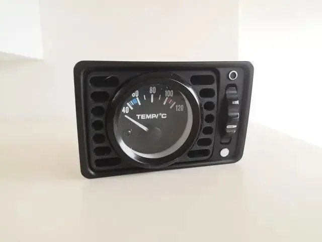 Aireador lateral BMW E28 para reloj Ø52mm.