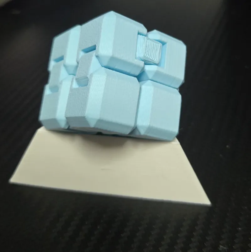 Infinity Cube Stand Triangle Version