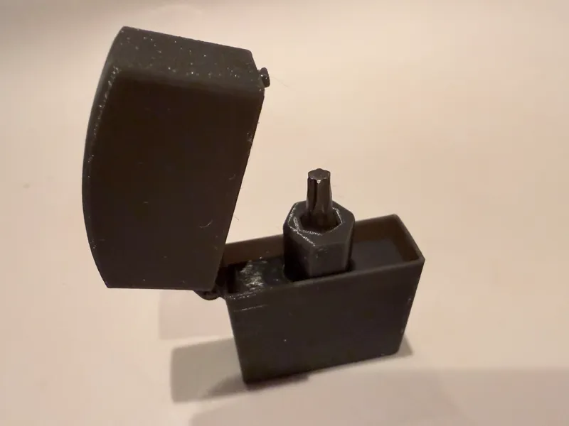 Zippo style screwdriver bit tool