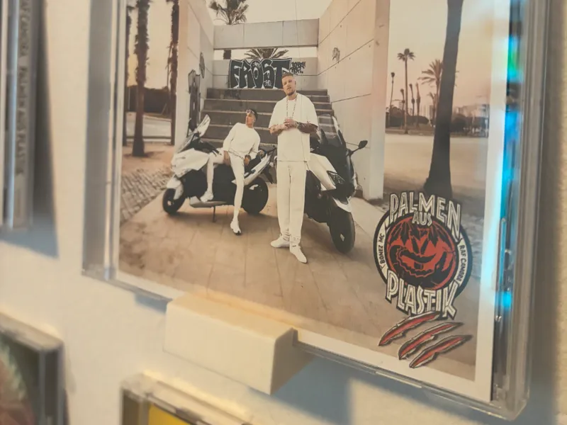 CD Holder for Wall
