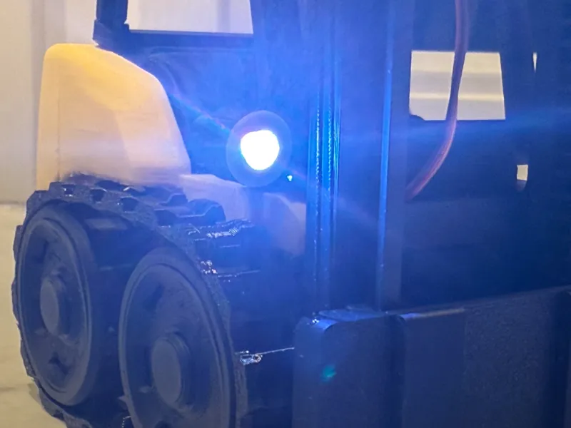 Lights-upgrade for CyberBrick Official Forklift
