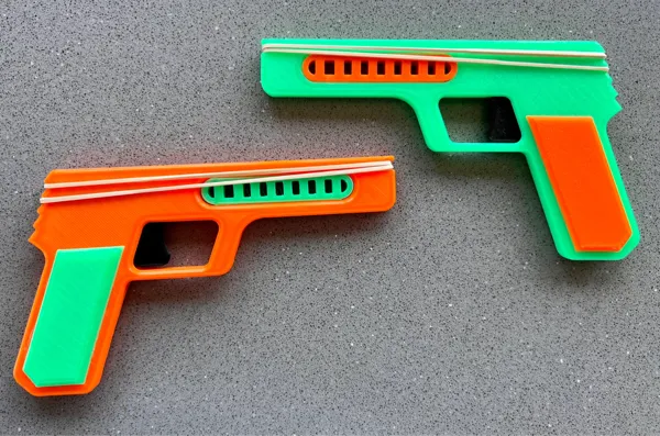 Pistolet à élastiques (loom pistol)