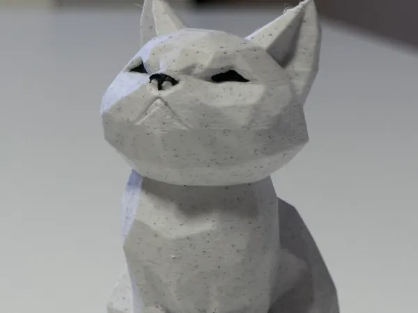 Sculpture de chat low poly