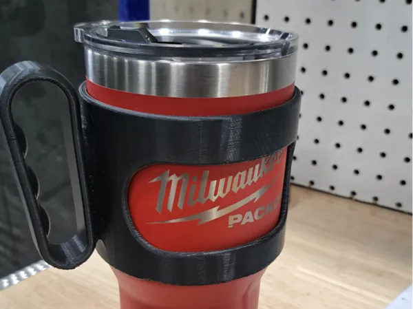 Poignée pour gobelet isotherme Milwaukee 30 oz