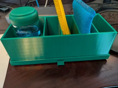 Kitchen organizer with drain