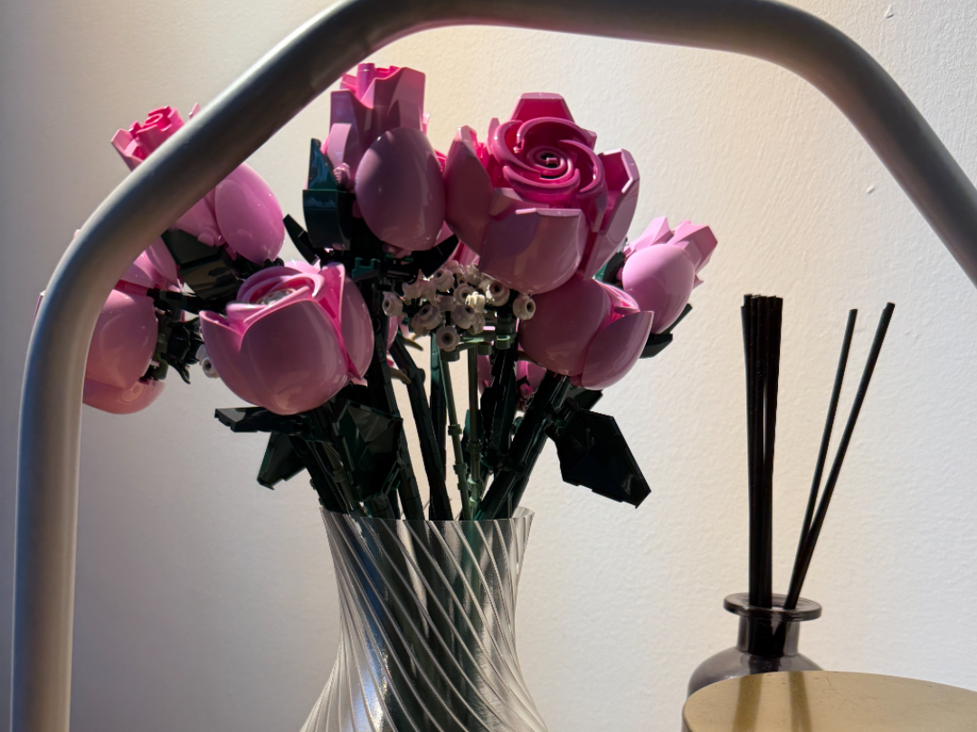 Vase for Pink Roses (10374)
