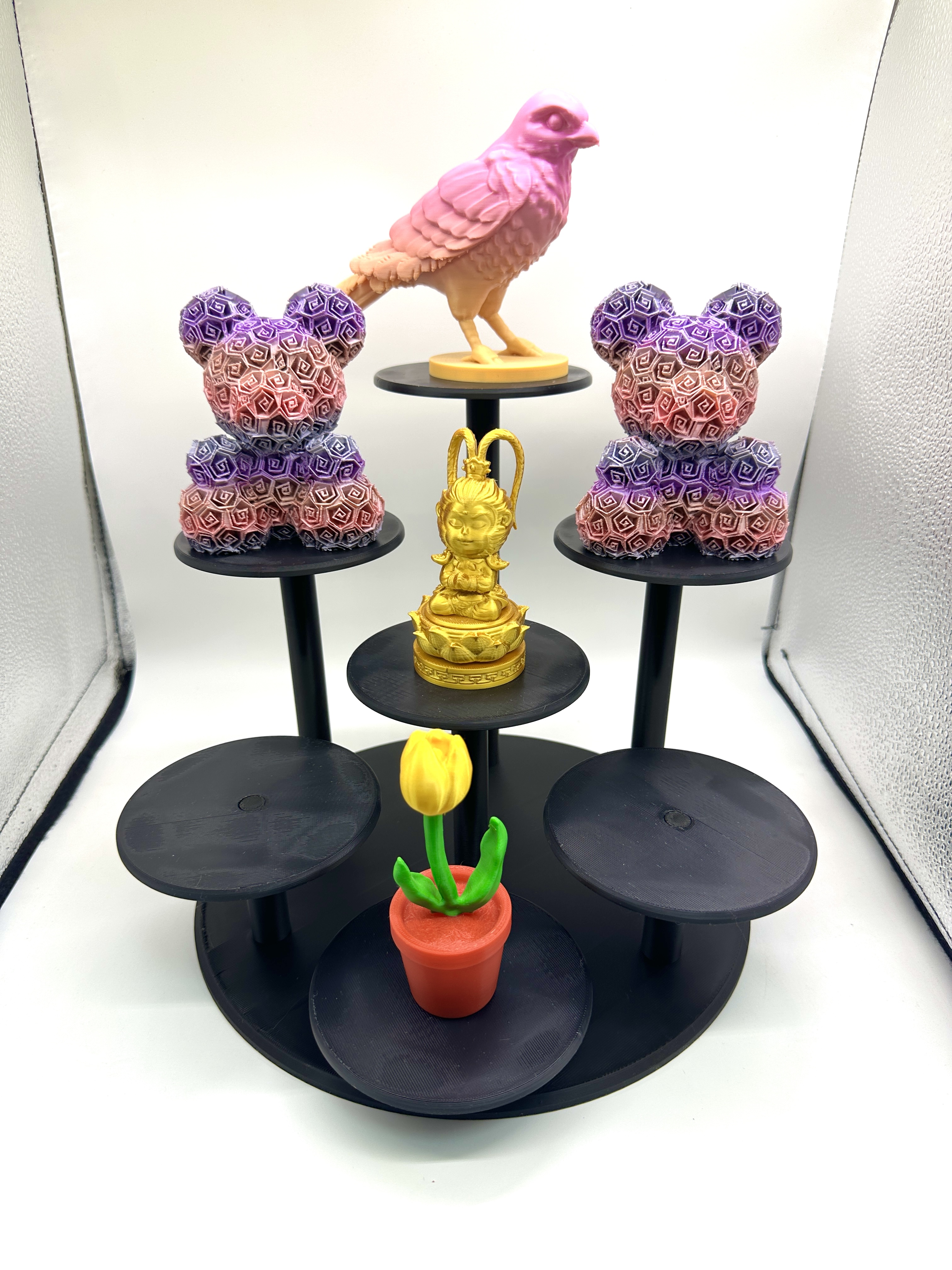 Miniatura 2 do modelo 3D 手办展示台、收纳架（可放7个9cm展示台）省料