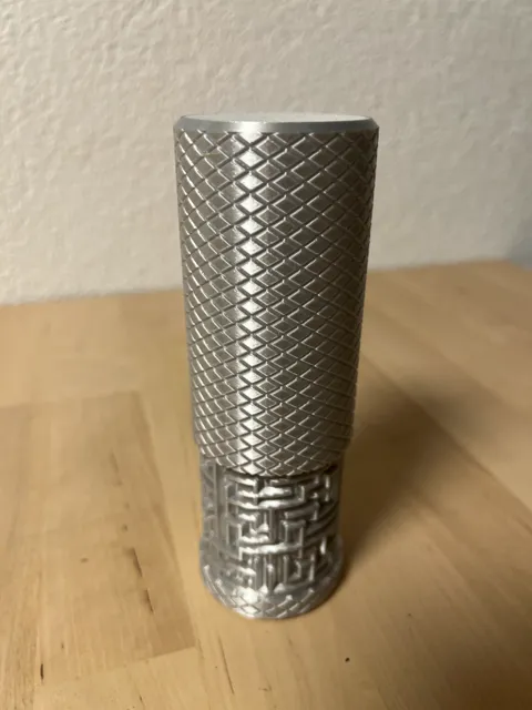 Puzzle Maze with knurled style. view 4