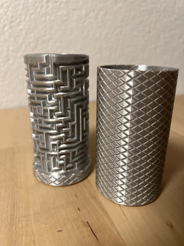 Puzzle Maze with knurled style.