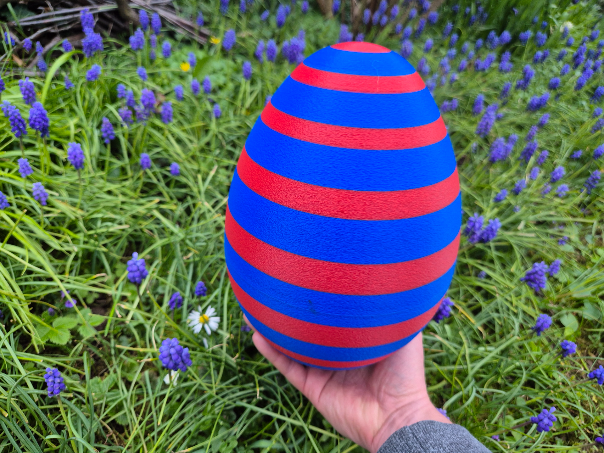 Giant Surprise Eggs (24 cm / 128g)