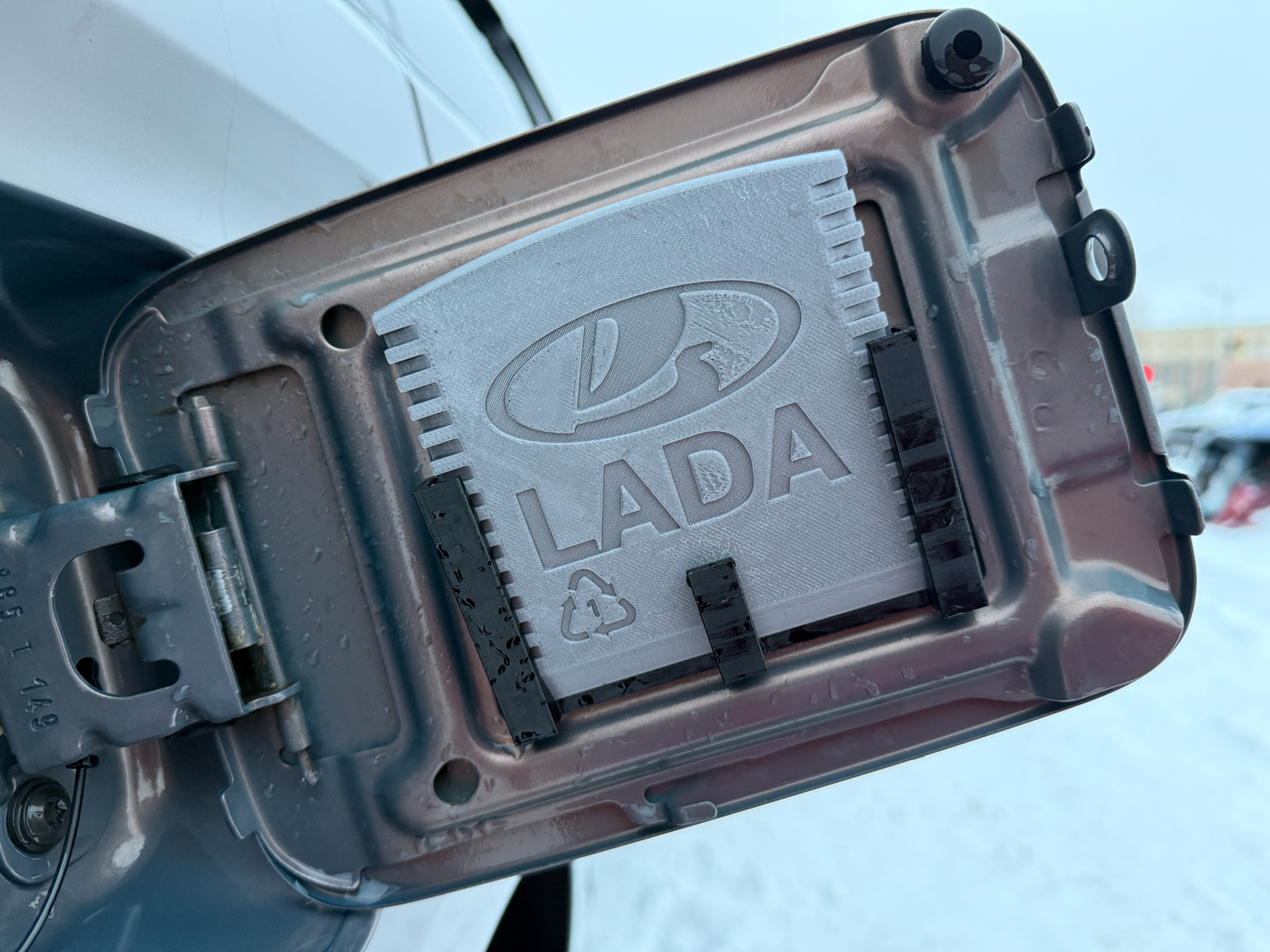 LADA Vesta ice scraper