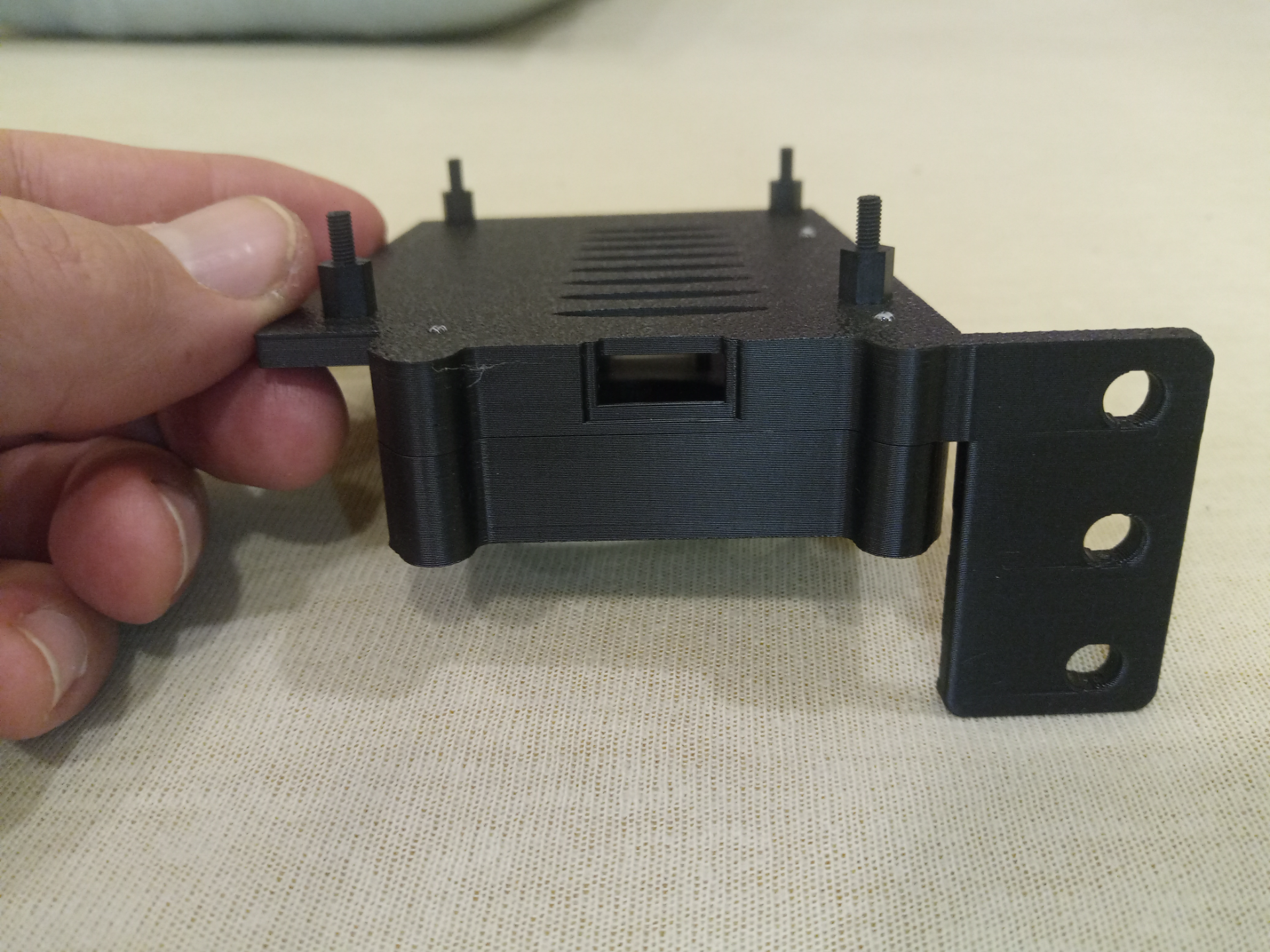 Raspberry Pi 4 Rack mount with 2.5 drive