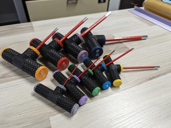 https://makerworld.bblmw.com/makerworld/model/US983bec5d4748f7/design/2023-12-02_109147ebd9725.jpg
