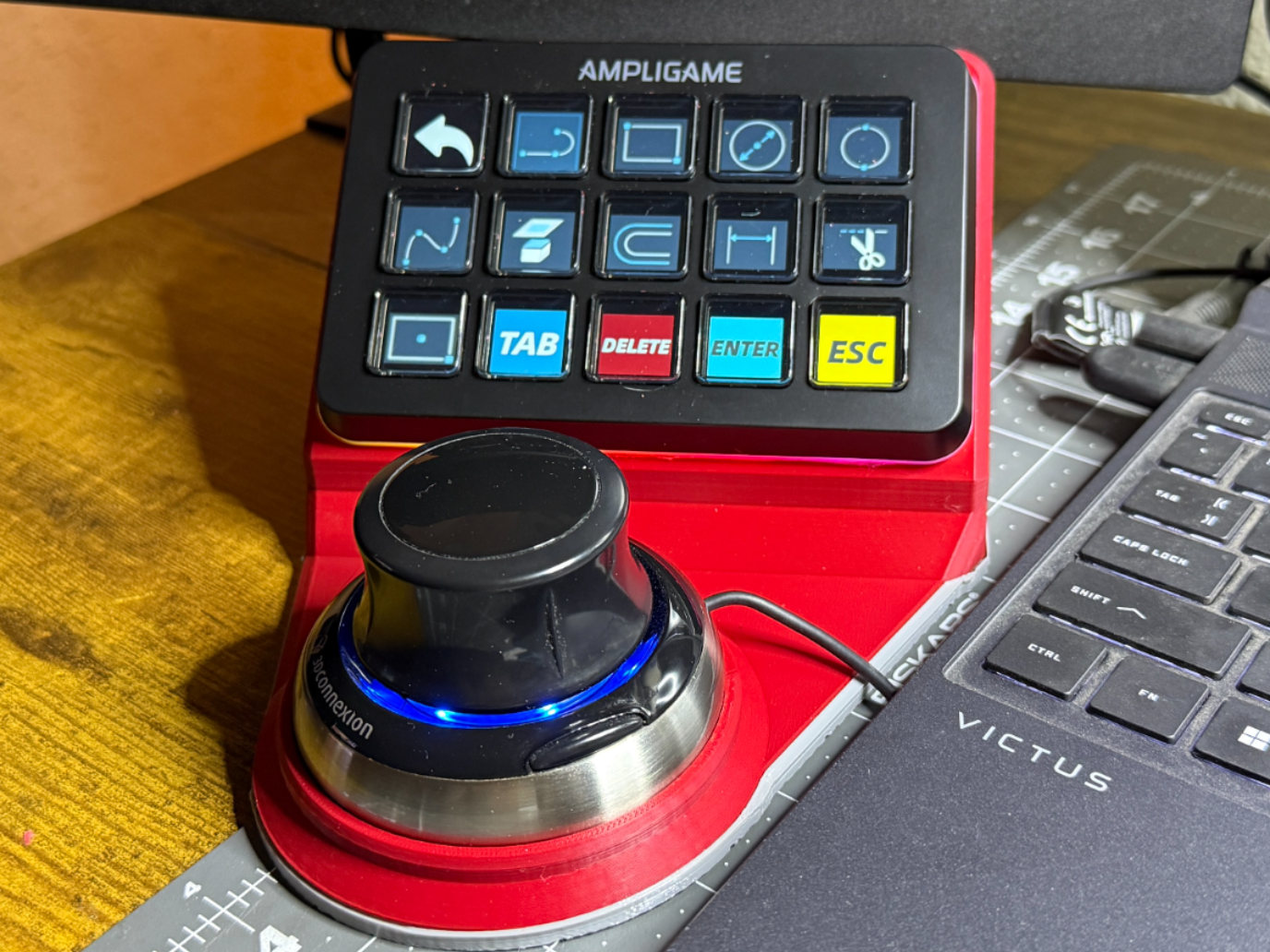 Fifine Ampligame D6 Stream Deck/Space Mouse Holder