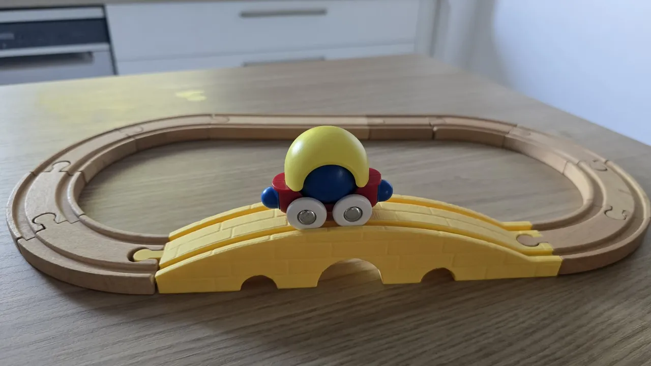 Pont pour circuit de train bois BRIO/IKEA/LILABO view 3