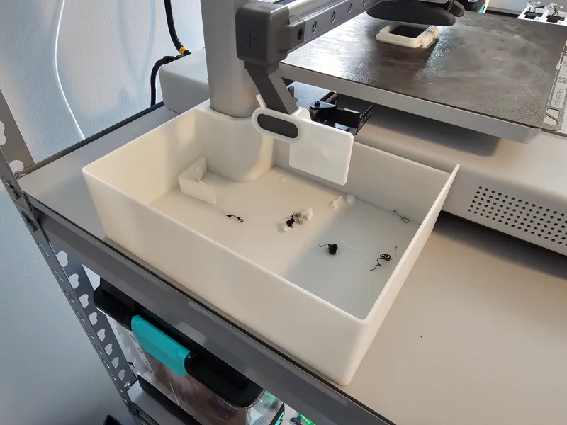 A1 Snap on Poop Bin