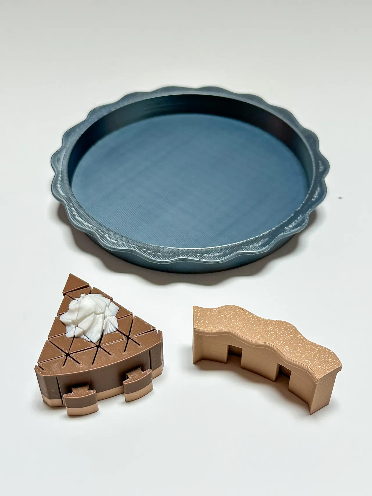 Mini Pixel Pumpkin Pie Slice & Pie Pan view 4