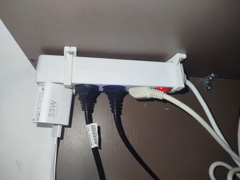 SOPORTA REGLETAS UNIVERSAL