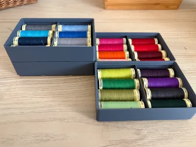 Gridfinity 3x2x4 Thread Holder