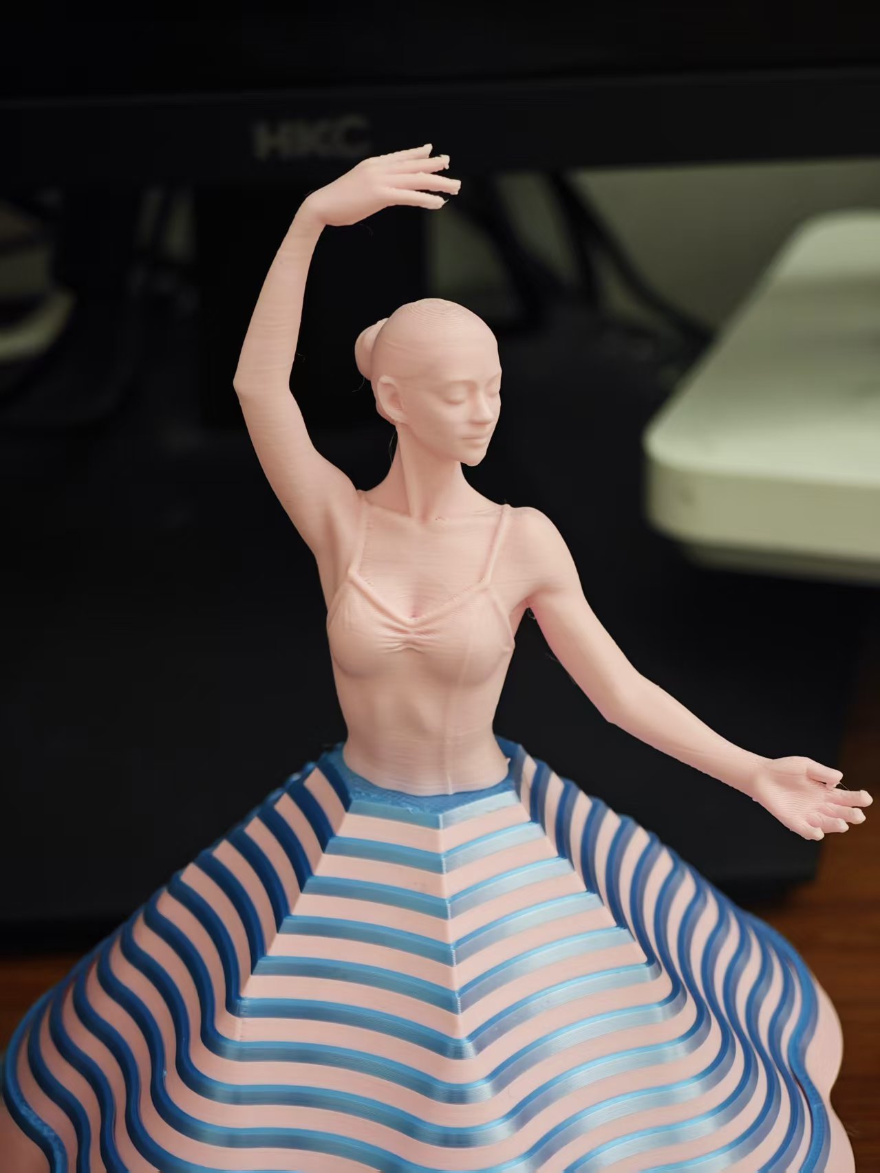 Miniatura 2 do modelo 3D 芭蕾舞萝卜塔3