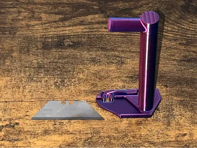 Razor Blade scrapper/mushroom cutter