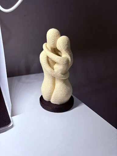 Minimalist Couple Sculpture - Free 3D Print Model - MakerWorld