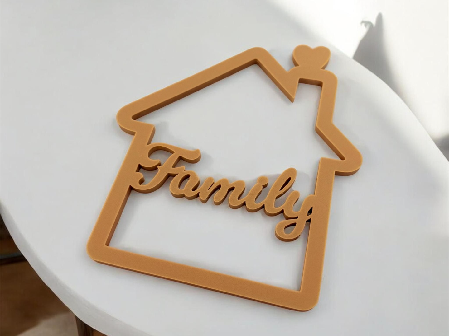 Casa con scritta family