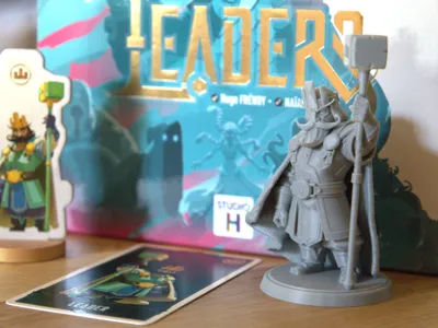 Leaders Collector's Figurine (King)