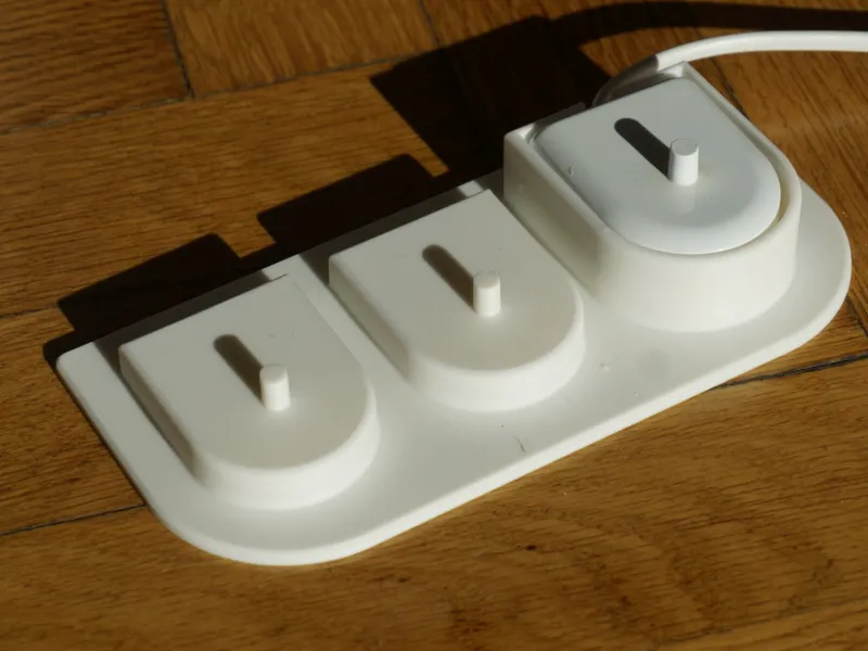Toothbrush holder for Sonicare