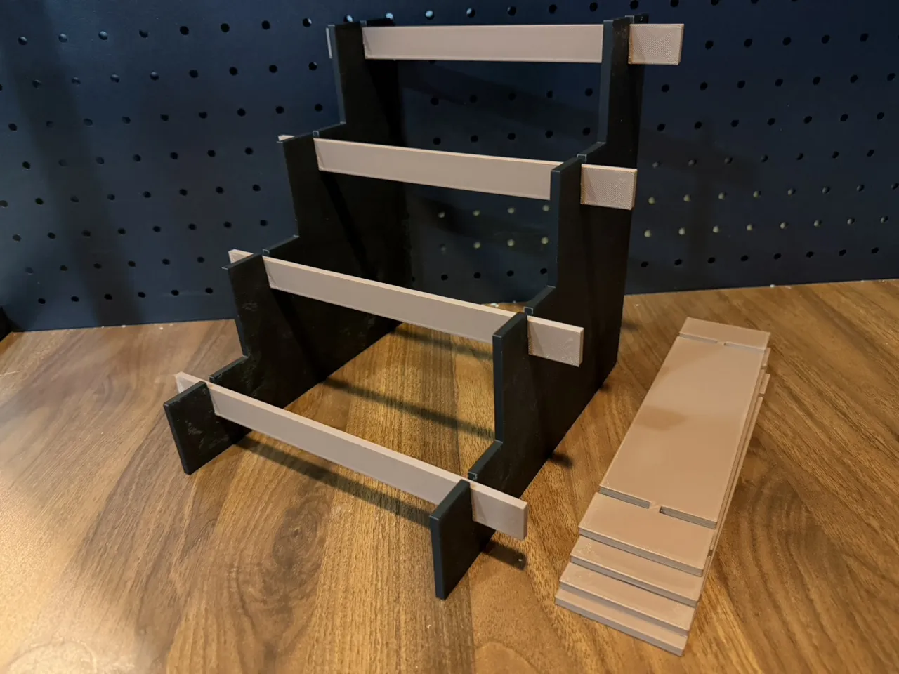 Modular Bench: Glue-Free Fast-Print & Robust Stand view 3