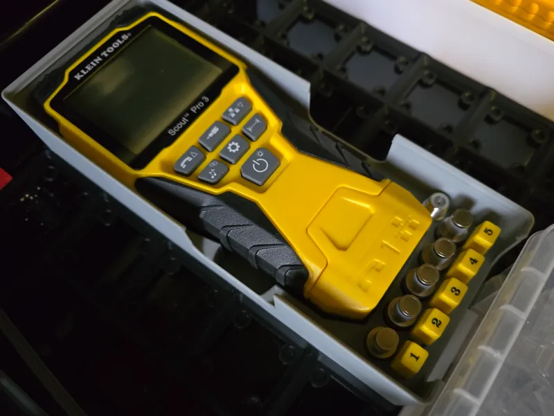 Gridfinity box for Klein Tools Pro 3 Cable tester