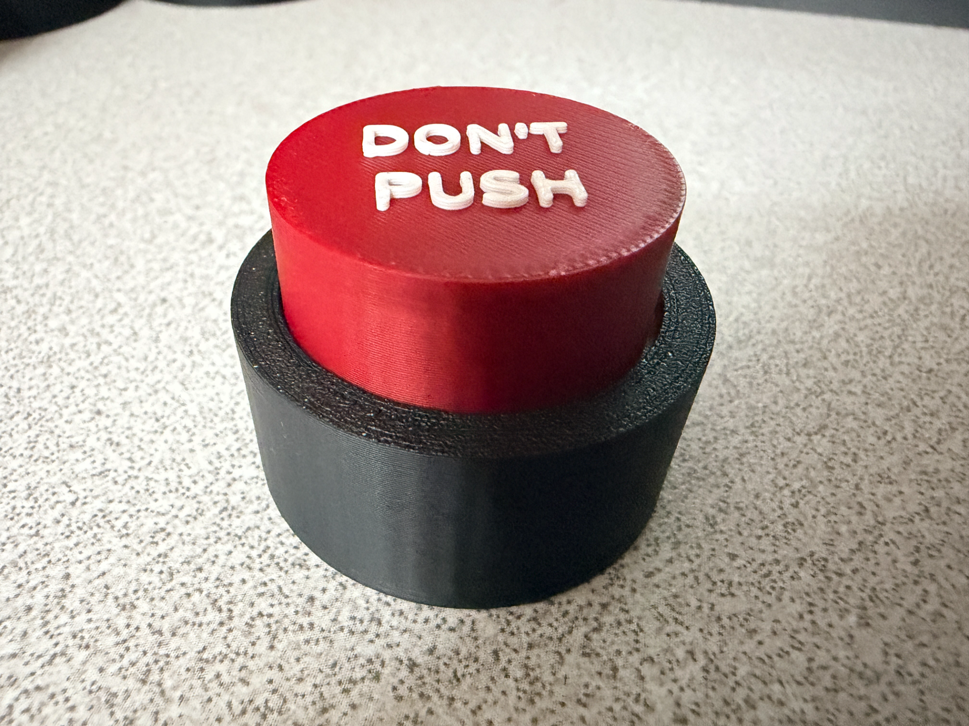 Simple 3-Piece Spring Clicker – Customizable Top - 1