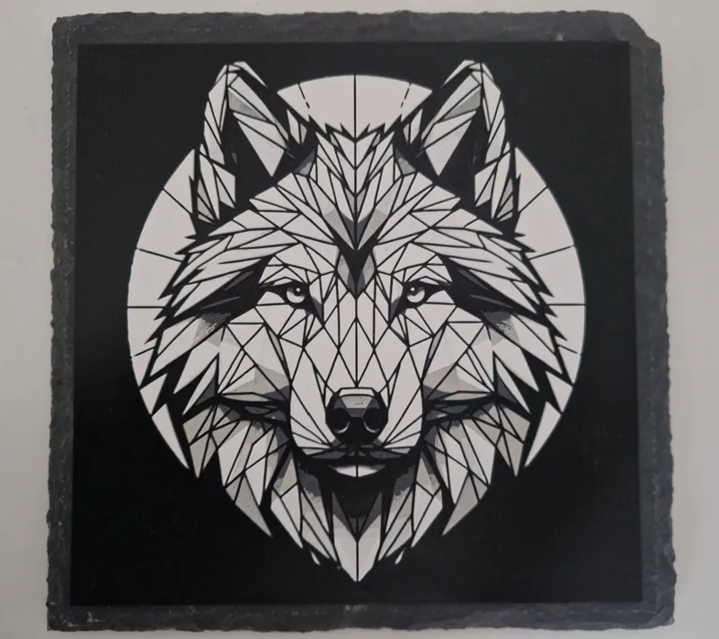 Wolf black backround | Wolf tiefer Blick