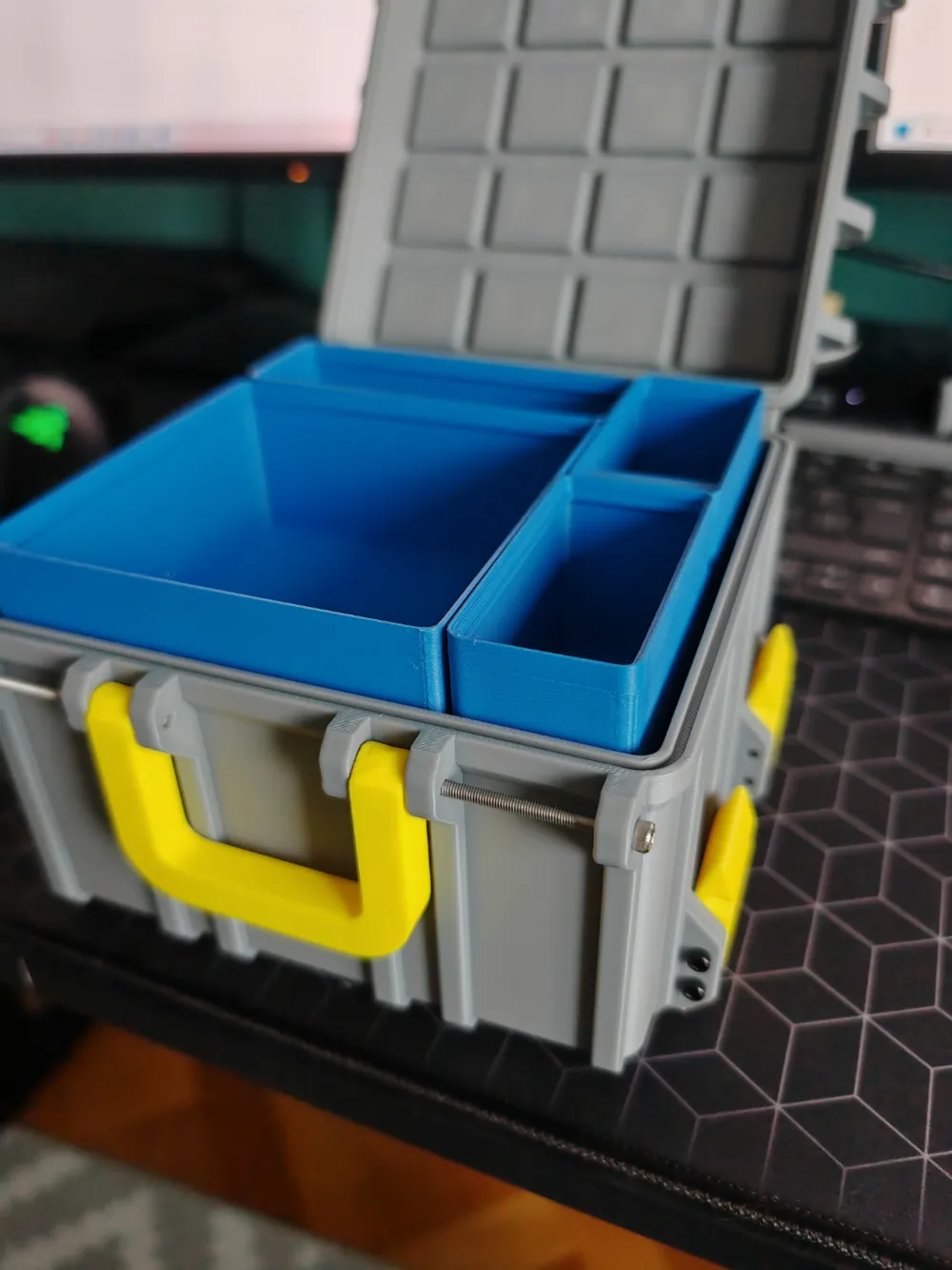 Full stackable smooth lid gridfinity box 18x13cm - Free 3D Print Model ...