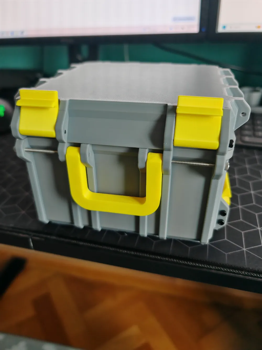 Full stackable smooth lid gridfinity box 18x13cm - Free 3D Print Model ...