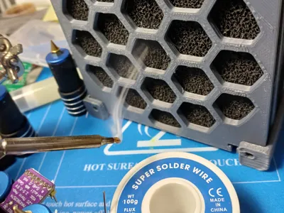 Soldering fume extractor