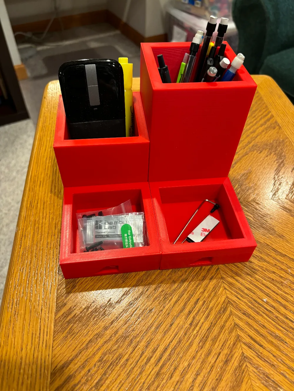 A closer look at Space Saving Modular Desk Organizer