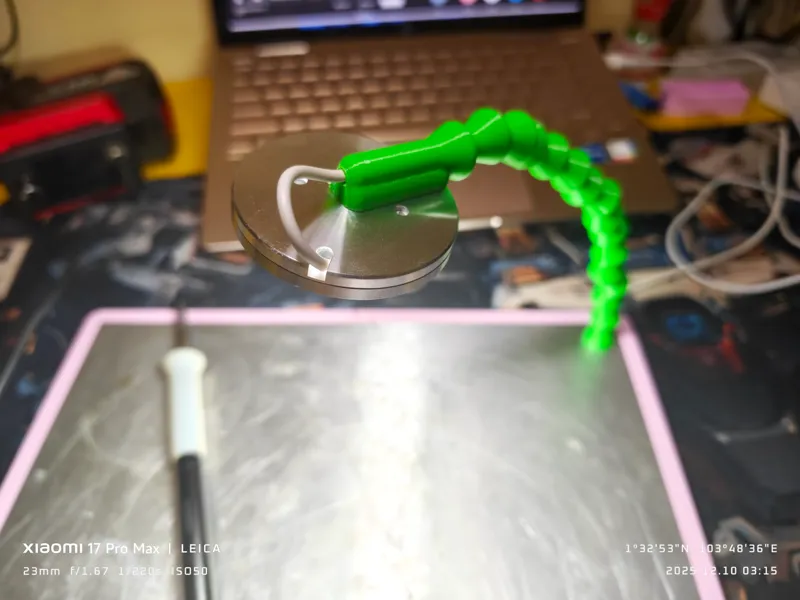 MH001 led flexi arm