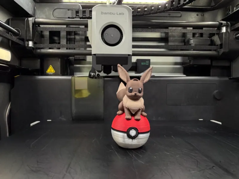 Eevee Pokeball Llavero